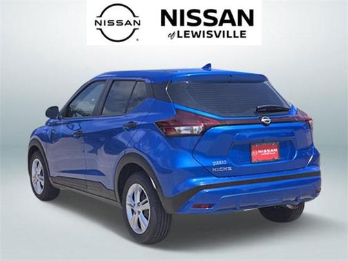 2025 Nissan Kicks S