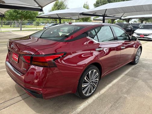Scarlet Ember Tintcoat 2023 Nissan Altima 2.5 SL