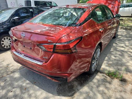 Scarlet Ember Tintcoat 2023 Nissan Altima 2.5 SL