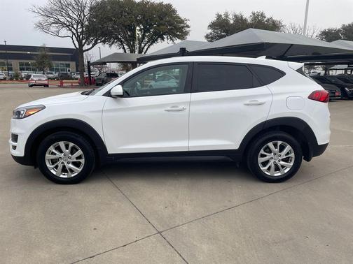 2020 Hyundai TUCSON SE