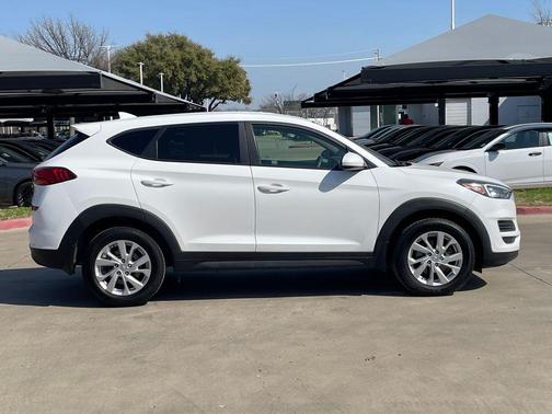 2020 Hyundai TUCSON SE