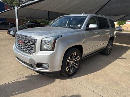 Quicksilver Metallic 2019 GMC Yukon Denali