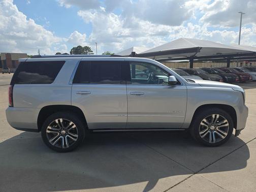 Quicksilver Metallic 2019 GMC Yukon Denali