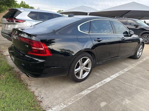 Black Stone 2018 Volvo S90 T5 Momentum