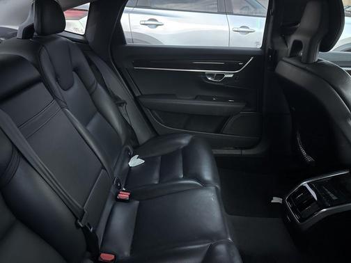 Black Stone 2018 Volvo S90 T5 Momentum