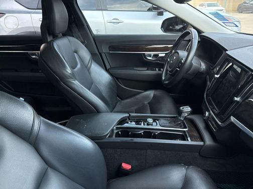 Black Stone 2018 Volvo S90 T5 Momentum