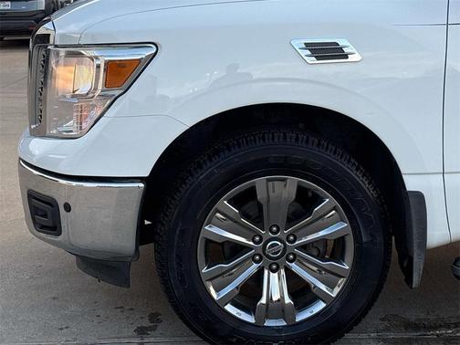 2018 Nissan Titan SV