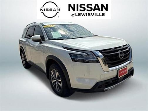 2023 Nissan Pathfinder SL FWD