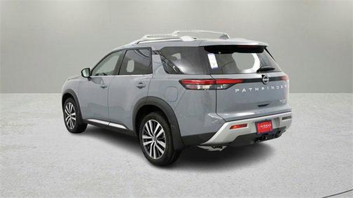 2025 Nissan Pathfinder Platinum 4WD