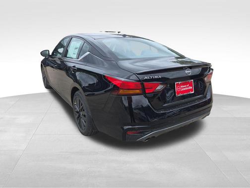 Super Black Clearcoat 2026 Nissan Altima 2.5 SV