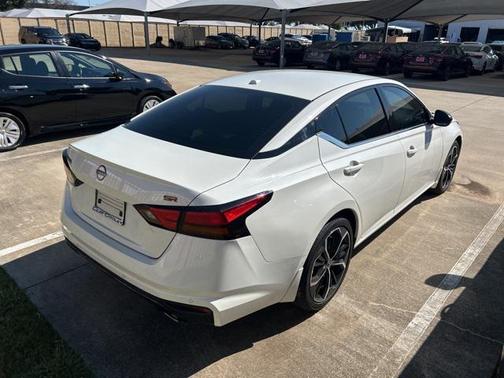 2024 Nissan Altima SR FWD