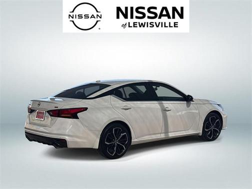 2024 Nissan Altima SR FWD
