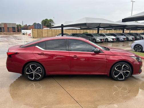 2023 Nissan Altima SR FWD