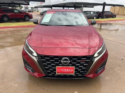 2023 Nissan Altima SR FWD