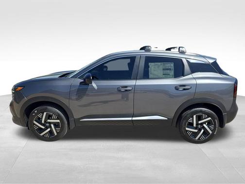 Gun Metallic 2026 Nissan Kicks SV