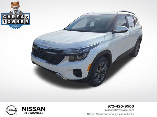 Clear White/Black Roof 2024 Kia Seltos S