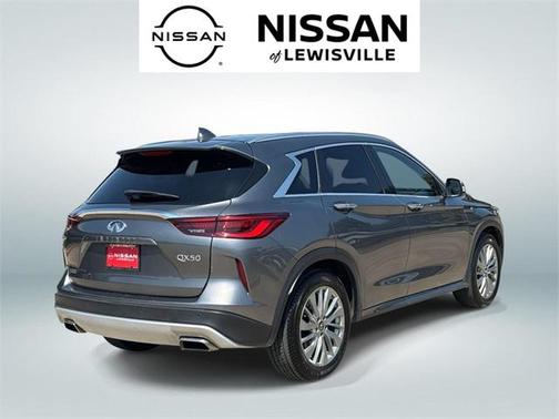2024 INFINITI QX50 LUXE