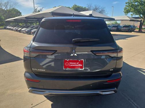 Graphite Gray/Black Roof 2025 Mitsubishi Outlander Trail Edition S-AWC