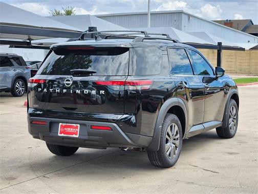 2025 Nissan Pathfinder SV FWD