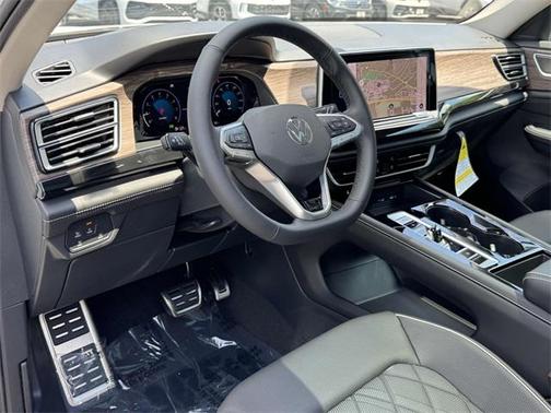 2025 Volkswagen Atlas 2.0T SEL Premium R-Line 4MOTION