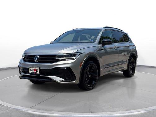 Pyrite Silver Metallic 2024 Volkswagen Tiguan 2.0T SE R-Line Black 4MOTION