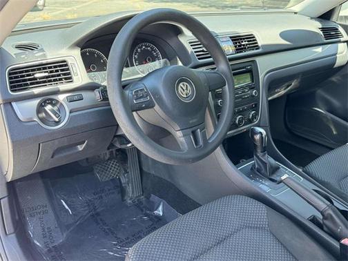 2012 Volkswagen Passat 2.5 S