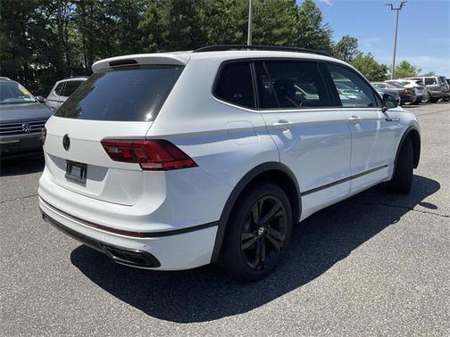 2023 Volkswagen Tiguan 2.0T SE R-Line Black