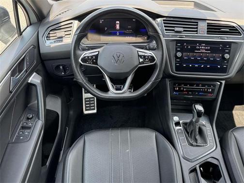 2023 Volkswagen Tiguan 2.0T SE R-Line Black