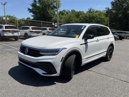 2023 Volkswagen Tiguan 2.0T SE R-Line Black