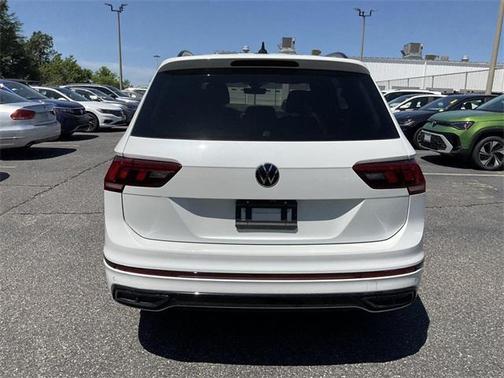 2023 Volkswagen Tiguan 2.0T SE R-Line Black