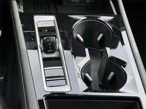 2025 Volkswagen Atlas 2.0T SEL Premium R-Line 4MOTION