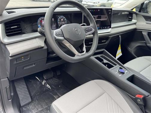 2025 Volkswagen Tiguan 2.0T SE 4MOTION