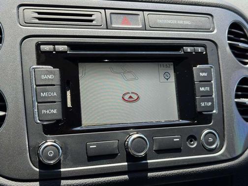 Candy White 2013 Volkswagen Tiguan SEL