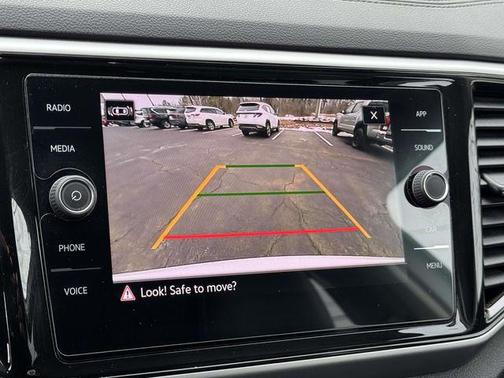 2022 Volkswagen Atlas 3.6L SE w/Technology