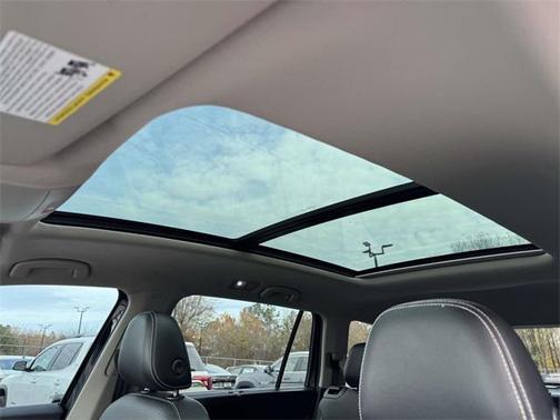 2022 Volkswagen Atlas 2.0T SE w/Technology 4MOTION