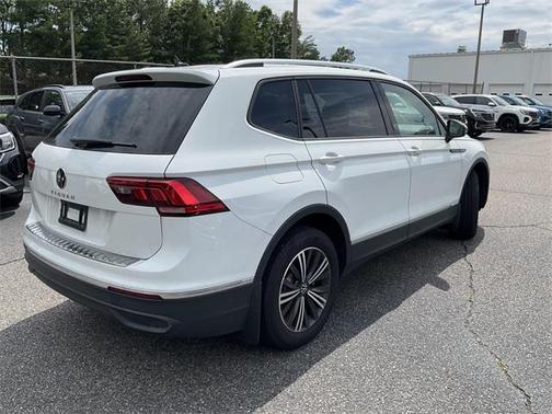 2024 Volkswagen Tiguan 2.0T Wolfsburg Edition