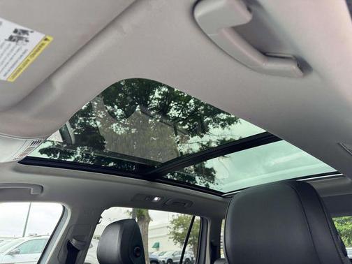 White Silver 2019 Volkswagen Tiguan 2.0T SEL