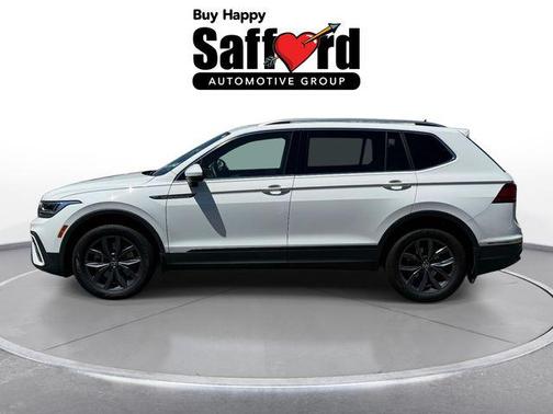Pure White 2024 Volkswagen Tiguan 2.0T SE