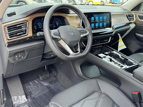 2026 Volkswagen Atlas 2.0T SE w/Technology 4MOTION