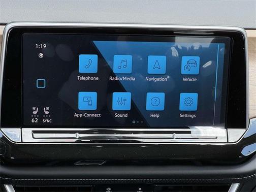 2025 Volkswagen Atlas 2.0T SE w/Technology 4MOTION