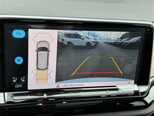 2025 Volkswagen Atlas 2.0T SE w/Technology 4MOTION