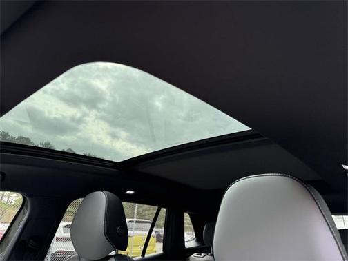 2025 Volkswagen Tiguan 2.0T SE R-Line Black 4MOTION