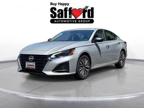 Brilliant Silver Metallic 2024 Nissan Altima 2.5 SV