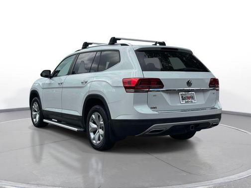Pure White 2018 Volkswagen Atlas 3.6L SE