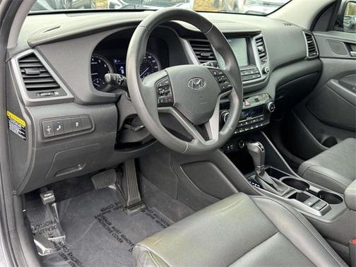 2017 Hyundai TUCSON SE Plus