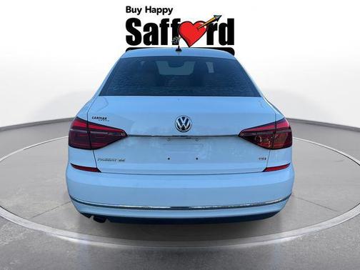 2017 Volkswagen Passat 1.8T SE