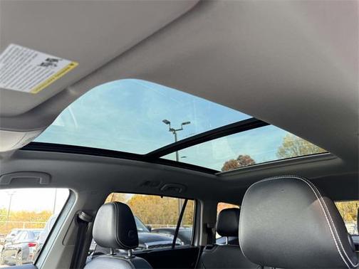 2022 Volkswagen Atlas 3.6L SE w/Technology