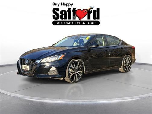 2022 Nissan Altima SR FWD