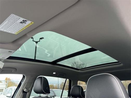 2026 Volkswagen Atlas 2.0T SEL Premium R-Line 4MOTION