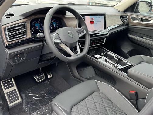 2026 Volkswagen Atlas 2.0T SEL Premium R-Line 4MOTION